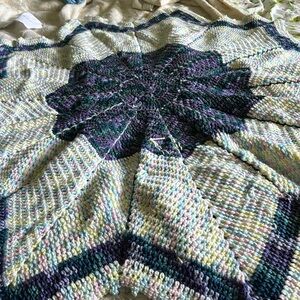 HAND CROCHET 11 POINT CORNER STAR